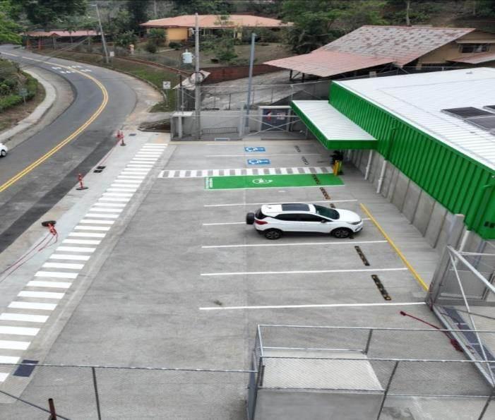 Pali Candelaria · Dicoma · Comercial · parqueo permeable